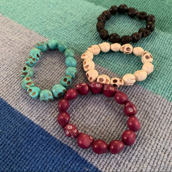 Brandy Melville Jewelry - Brandy Melville white/ivory skull bracelet